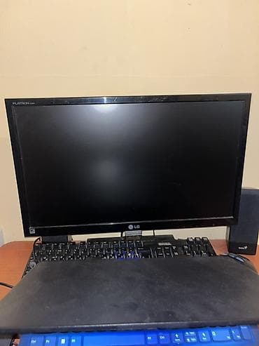 Masaüstü kompüter dəsti - Monitor: LG Flatron LCD monitor (təxmini — 1