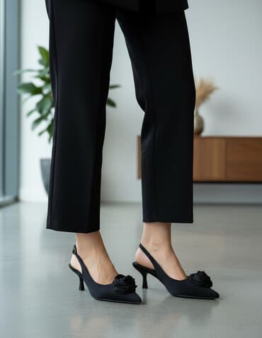 hundur ayaqqabılar: Tuflilər, Ölçü: 38, rəng - Qara, İşlənmiş — 1