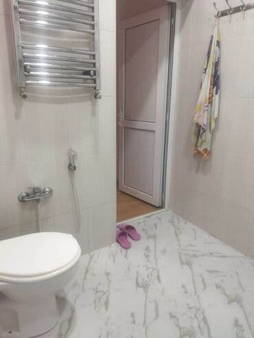 8 noyabr: Hövsan qəs. 3 otaqlı, 100 kv. m, Kredit yoxdur, Orta təmir — 17