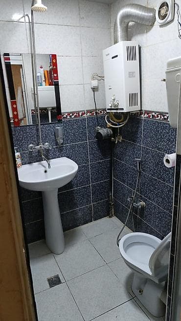 salyanda satilan evler: Gəncə, 3 otaqlı, Köhnə tikili, 70 kv. m — 6