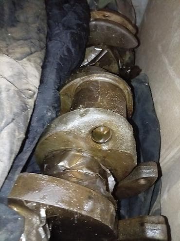 Nəqliyyat: Məhsul: Daxili yanma mühərriki üçün krank mili və şatun/piston — 2
