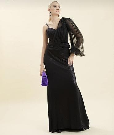 reqs geyimi: Ziyafet geyimi satilir. Yenidir. Geyinilmeyib. Ölçü 42 /XL — 2