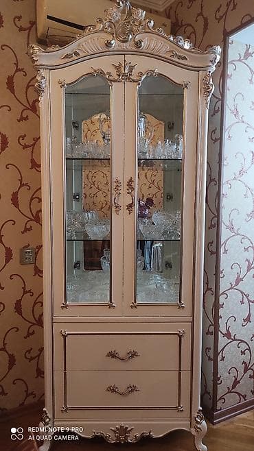 Setka vitrinləri: Şüşəli dolab vitrini, Yeni — 3