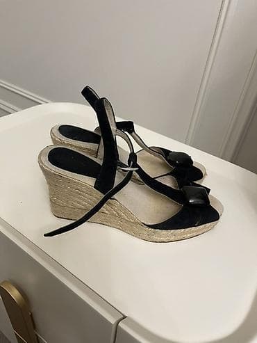 platforma: İspanya malıdır.Dubay Malldan endirimde 280 AZN alınıb .1 defe — 2