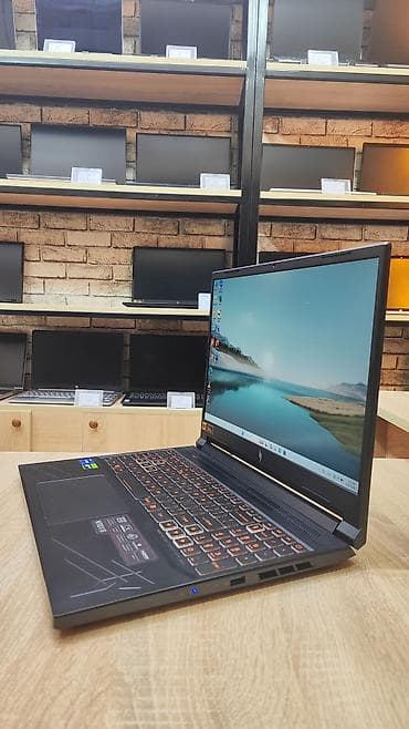 intel core: ​💻 Acer Nitro V16 ​📝 Model: Acer Nitro V16 ​🧠 Prosessor (CPU): Intel — 3