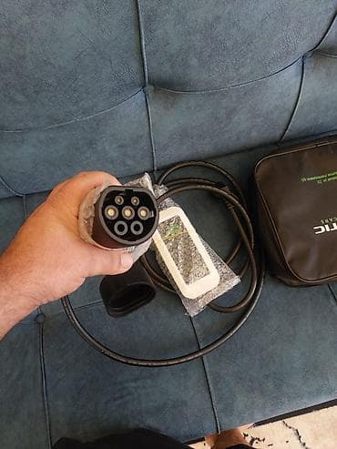 masin kompressor ustasi: Elektrikli avtomobillər üçün daşınan şarj cihazı (EVSE) – Kinetic — 2