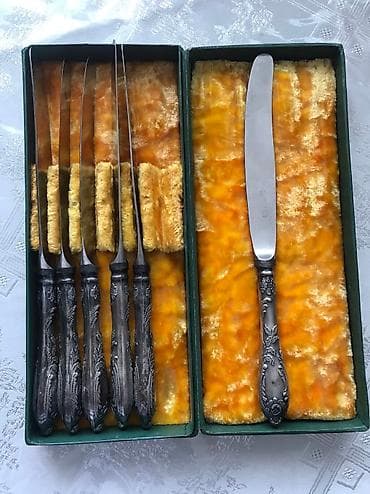 Melxior yağ bıçaqları. 6 ədəd. Qədimidir. Heç vaxt işlənməyib at lalafo.az Melxior yağ bıçaqları. 6 ədəd. Qədimidir. Heç vaxt işlənməyib