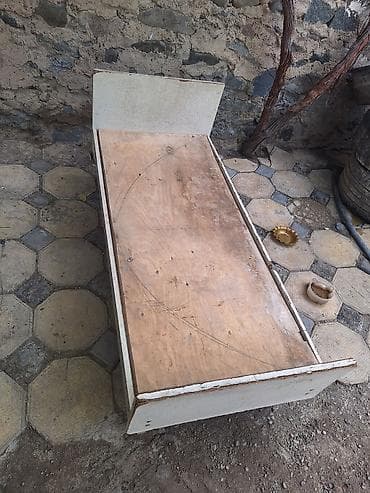 gence matras: İşlənmiş, Təknəfərlik çarpayı, Bazasız, Matrassız, Siyirməsiz, Azərbaycan — 4