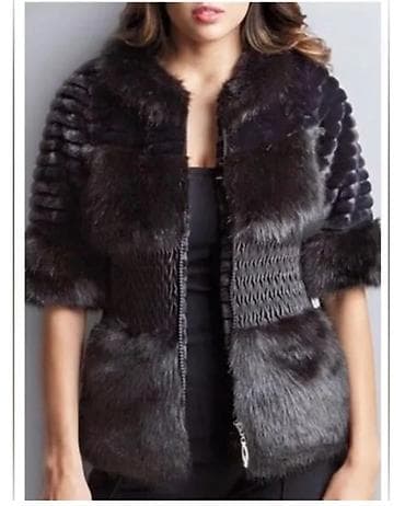 Qadın qısa kürk pencək yeni kimidir 1 ce defe geyinilib - Rəng