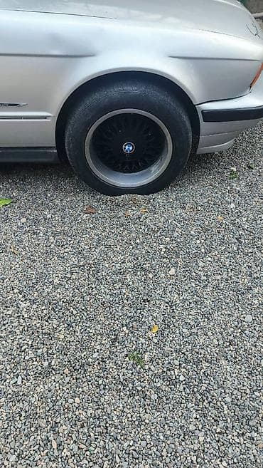 qazel matoru: Bmw E34 mator karobka mexanika bez prablem sidenya fara buffer — 5