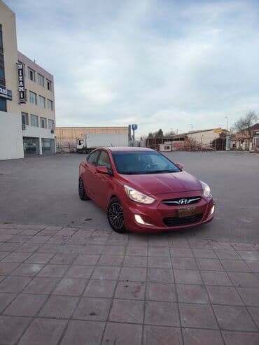kia ceed 2010: Hyundai Accent: 1.6 l | 2016 il Sedan — 5
