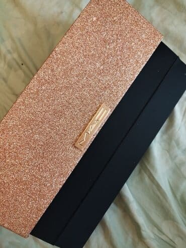 göz altı ləkələr: Göz kölgələri, Kryolan, Ünvandan götürmə — 7