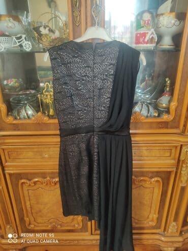 Dəstlər, kostyumlar: Qadın gecə paltarı - Rəng: qara - Dizayn: Asimmetrik kəsimli, bir — 2