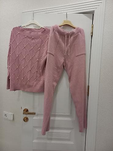 qelem etek: Qadın trikotaj dəsti – toz çəhrayı rəngdə - 2 parça: sviter və şalvar — 1