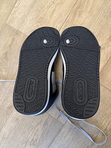 batinkalar: And 1 firmanin botinkalarir, təzə hec bir dəfə də geynilmiyib — 3