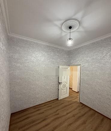 Квартиры: Bakıxanov Qəsbəsində (RAZİN) Tam mərkəzdə (Dvarece) yaxın N72 N74 — 3