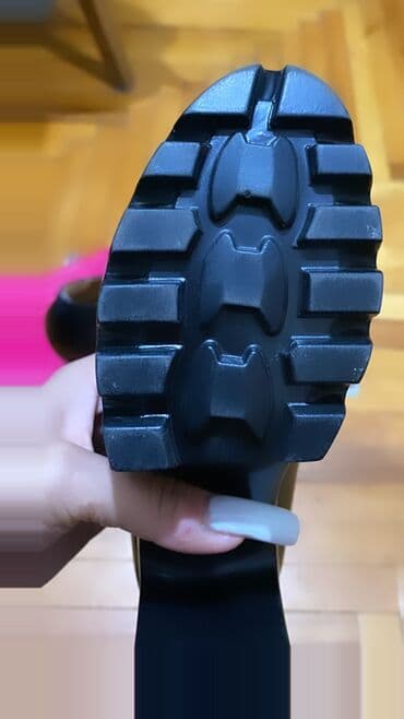 женская обувь в баку: Туфли, Размер: 37, цвет - Черный, Б/у — 2