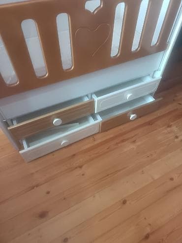 Uşaq mebeli: Oğlan və qız üçün, Dördbucaq, Beşik, Matras ilə, Yellənmə mexanizmsiz — 3