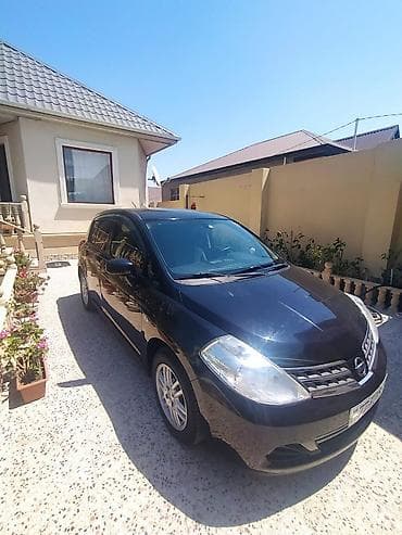 Avtomobil satışı: Nissan Tiida hatchback - Kuzov: 5 qapılı hatchback, qara rəng - — 1