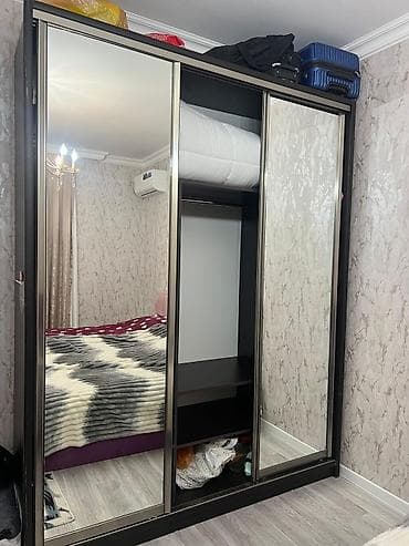 masanin sekilleri: 3 qapılı, Güzgülü, Qəhvəyi, Kupe, Düz dolab — 2