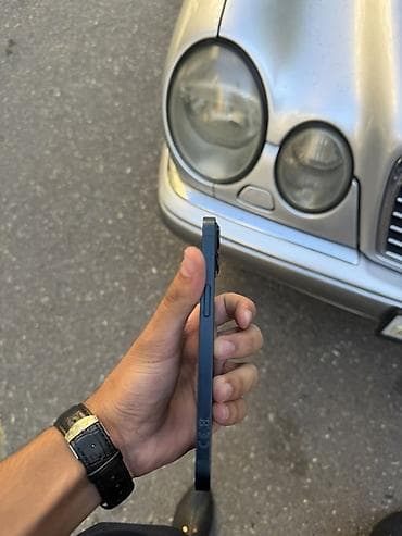 e 250 cdi: IPhone 13, 128 GB, Göy — 4
