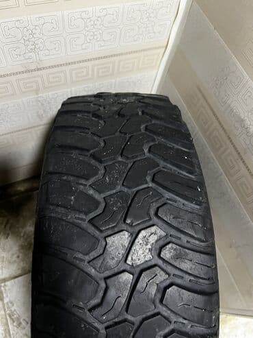 15 lik tekerler: İşlənmiş Şin 285 / 70 / R 17 — 4