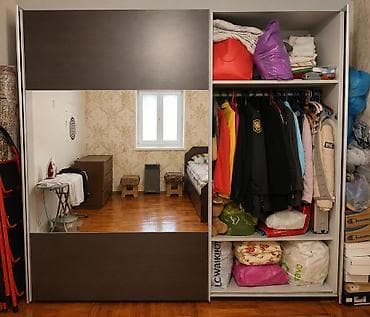 kalidor skaflari: Dolab ela veziyyetde tecili satilir. Dər 60 eni 220 hün 220.sm Qiymet — 3
