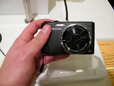 sony adapter: Samsung fotoaparat. şəkil və video çəkir. yaddas kartı, adapteri — 2