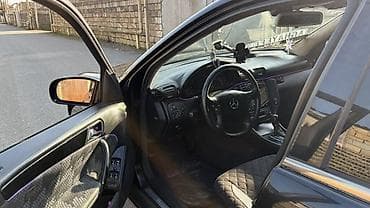 резина на авто: Mercedes-Benz C-Class: 2.6 л | 2001 г. Седан — 9