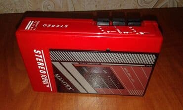 cd disk: 1980-ci illərin əla vəziyyətdə kasetli audio pleyer satılır. 4 ədəd — 4