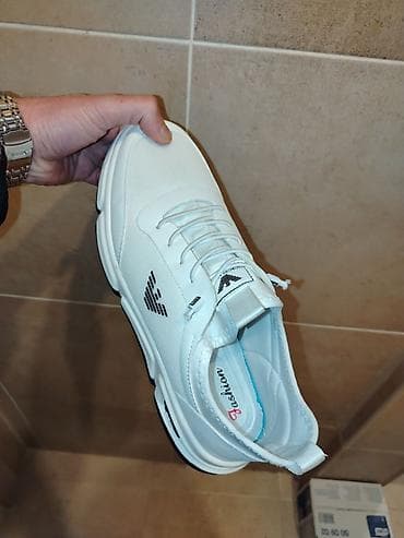 ayaggabı: 1 gun geyinilib — 1