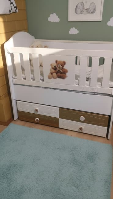 Oğlan və qız üçün, Dördbucaq, Beşik, Dəst ilə, Matras ilə, Yellənmə mexanizmsiz lalafo.az -da Oğlan və qız üçün, Dördbucaq, Beşik, Dəst ilə, Matras ilə, Yellənmə mexanizmsiz