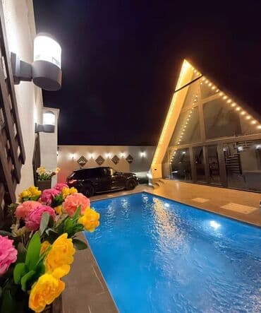 saray heyet ev: A-Frame üslubunda müasir iki mərtəbəli ev – geniş panoram pəncərələr — 4