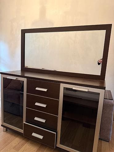 Güzgülü lalafo.az -da Güzgülü