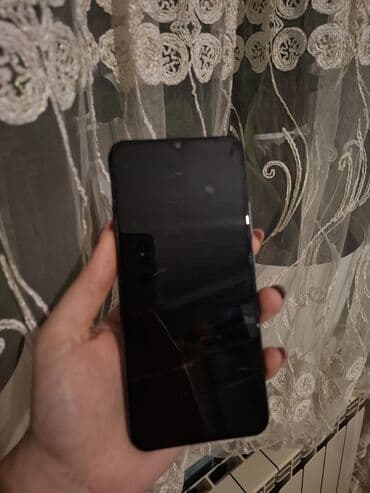 samsuq a 10: Realme C21Y, 64 GB, rəng - Qara, Sensor, Barmaq izi — 2