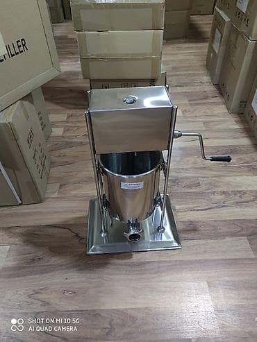 Restoran, kafe avadanlığı: Kolbasa sosiska dolduran makina. Bu maşınlar paslanmayan poladdan — 1