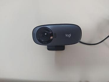 Logitech HD veb-kamera - HD 720p video çəkilişi (linzada “HD 720p”