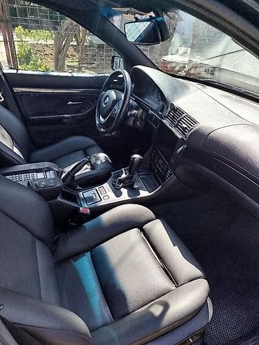 ucuz avtomobil: BMW 5 Series E39 sedan – tünd mavi rəng, qara salon. Texniki və — 9