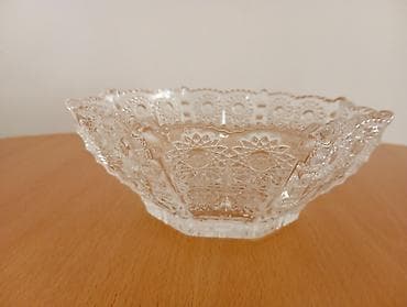 Konfet ve meyve ucun qab