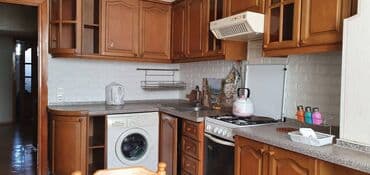 kohne gunesli kiraye evler 2024: Yasamal rayonu,H.Cavid prospekti (Elmlər Akademiyası m/s — 9