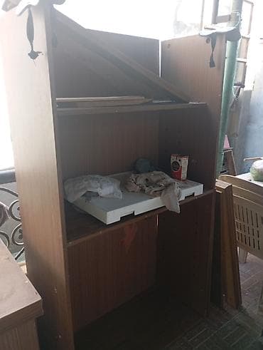 koc sebebiyle: Bina evindən söküntü formada gəlib köçlğ bağlı .Əlavə hissələridə var — 1