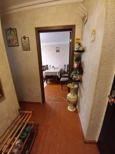 7 8 mkr kiraye evler: Bakı, 2 otaqlı, Köhnə tikili, m. Qara Qarayev, 41 kv. m — 10