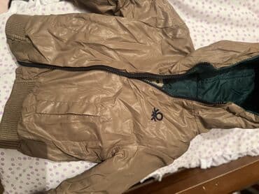 детские горнолыжные комбинезоны: Uşaq geyimləri dəsti 1) Qırmızı qız uşağı üçün kapüşonlu jaket: - Ön — 2