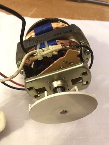 elektrikli scooter: Universal kollektor tipli elektrik mühərriki (Phillips) Texniki — 2