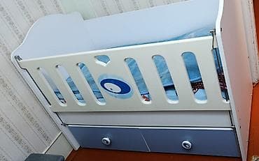 termo ucuz: Oğlan və qız üçün, İşlənmiş, Dördbucaq, Beşik, Dəstsiz, Matras ilə, Yellənmə mexanizmsiz — 2