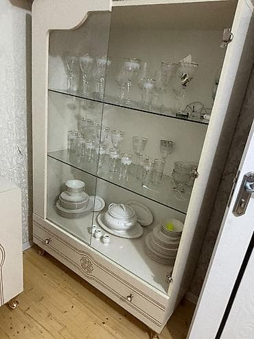 stul qedimi: Mebel dəsti – qonaq və yataq otağı üçün Qonaq otağı: - L formalı — 2