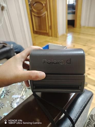 polaroid camera: Polaroid 636 Closeup ani fotoaparat İşleydi içine bide qoyulan esyanı — 1