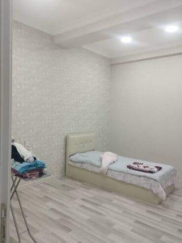 binə mənzil: Nərimanov metrosuna yaxın 16 mertebeli binanın 5-ci mərtəbəsində — 4