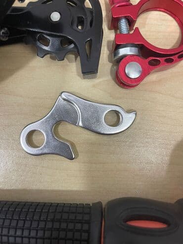 CD, DVD disklər və kassetlər: Velosiped üçün komplekt hissələr Satışda yol/dağ velosipedləri üçün — 9