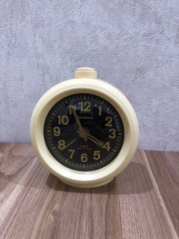 qizil onluq qiymeti: Masaüstü Mexaniki Əntiq saat 1970 il — 18